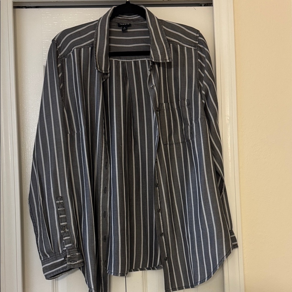 Lizzie Chambray Button Up Long Sleeve Shirt - Picture 7 of 7